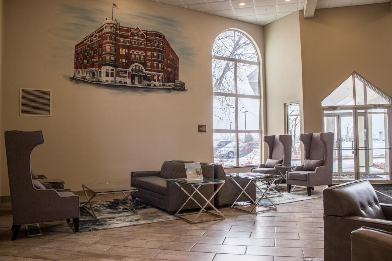 Cobblestone Suites - Oshkosh Bagian luar foto