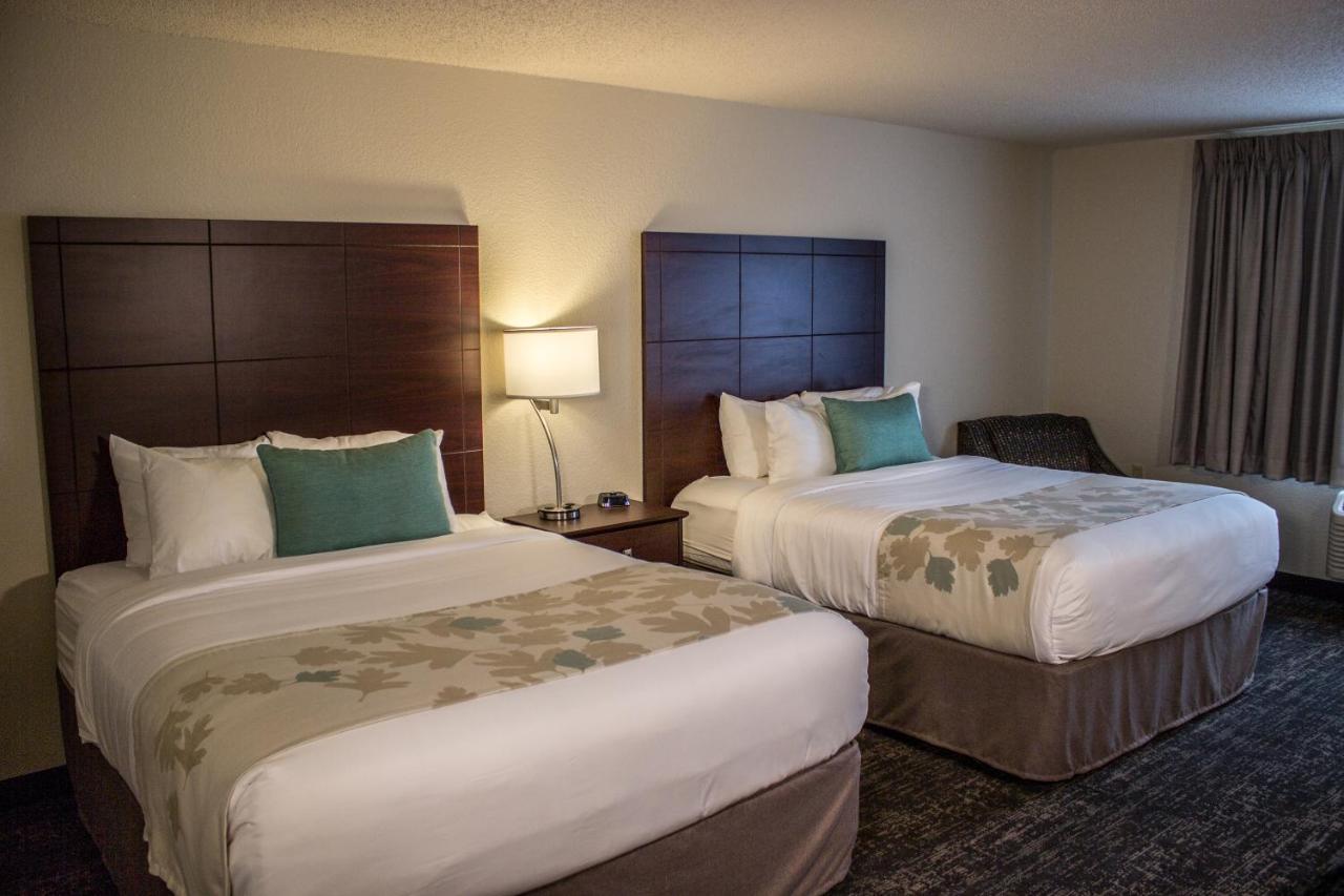 Cobblestone Suites - Oshkosh Bagian luar foto